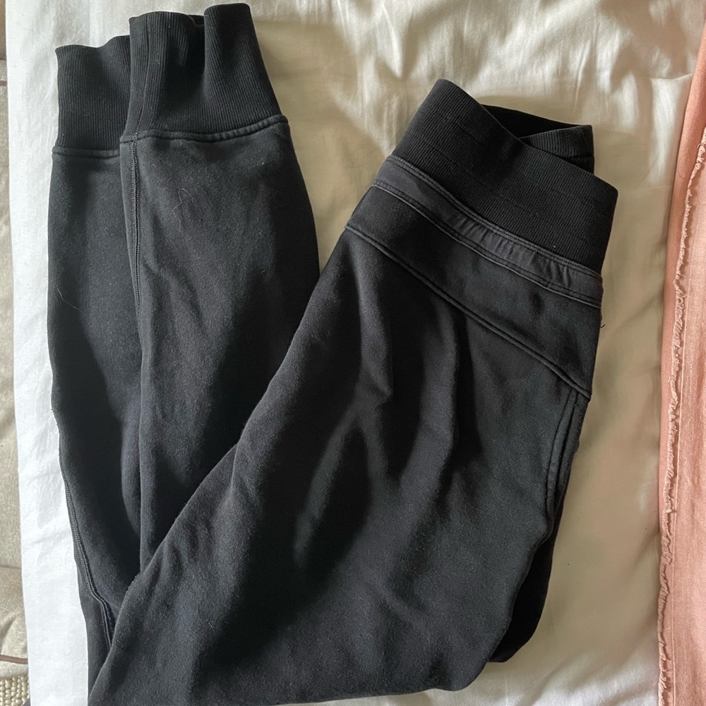 Lululemon high rise joggers